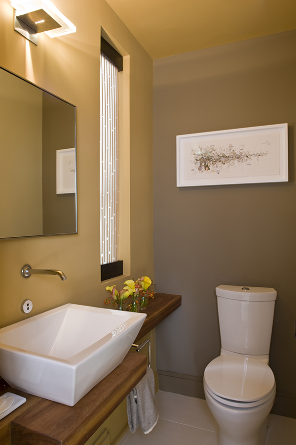 Upscale green and sustainable bathroom by Washington, DC Architect and Interior Design firm, Studio Santalla